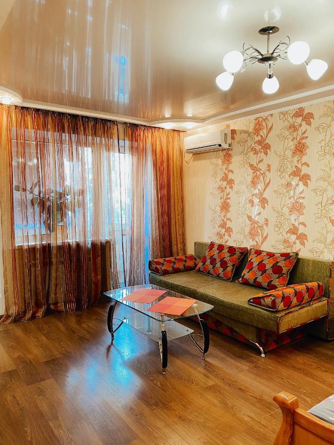 Apartment - Sobornyi Prospekt 97 Zaporizhia Esterno foto