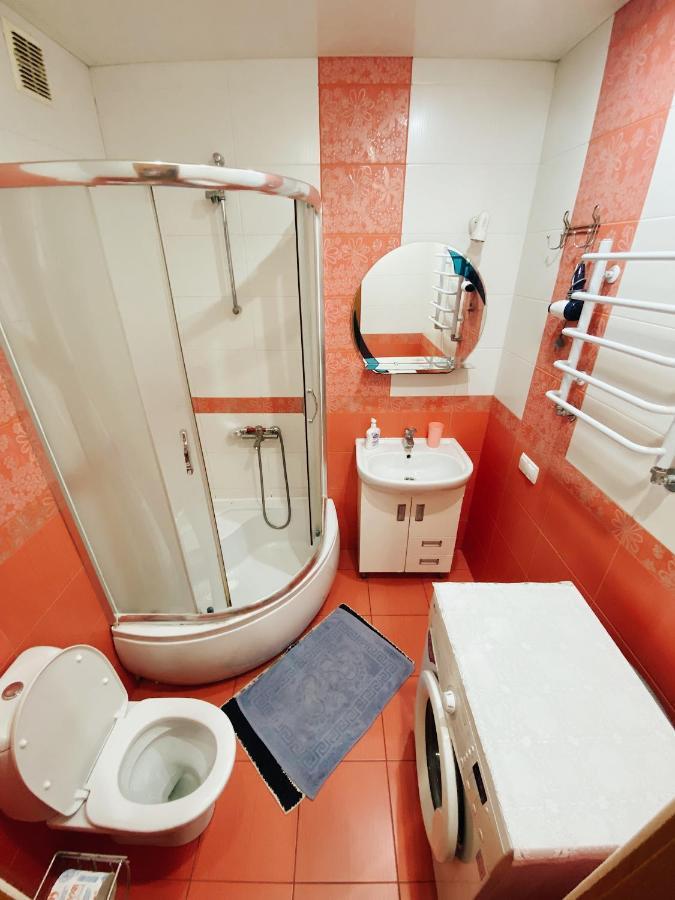 Apartment - Sobornyi Prospekt 97 Zaporizhia Esterno foto
