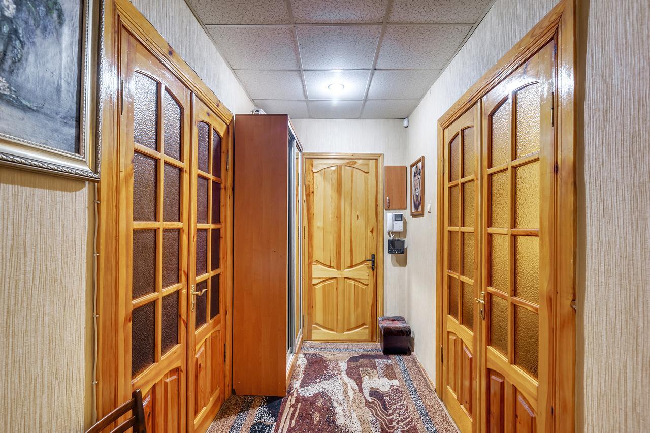 Apartment - Sobornyi Prospekt 97 Zaporizhia Esterno foto