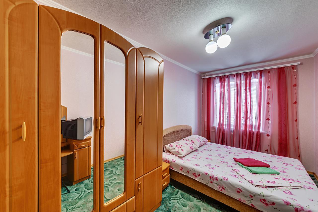Apartment - Sobornyi Prospekt 97 Zaporizhia Esterno foto